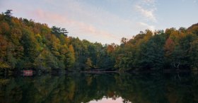 Sabahın ilk ışıkları, gün ağarmaya başlarken