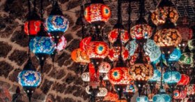 Hediyelik esya dukkanlari