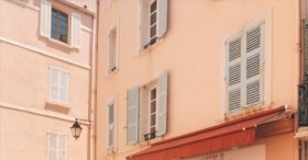 St Tropez-gelin arabası