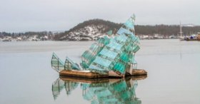 Oslo Opera Binası'nın önü