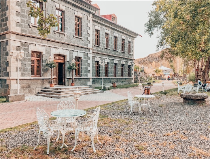 katharina sarayı otel kars