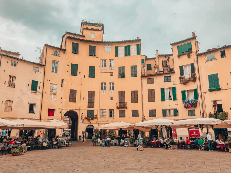lucca'nı ünlü meydanı
