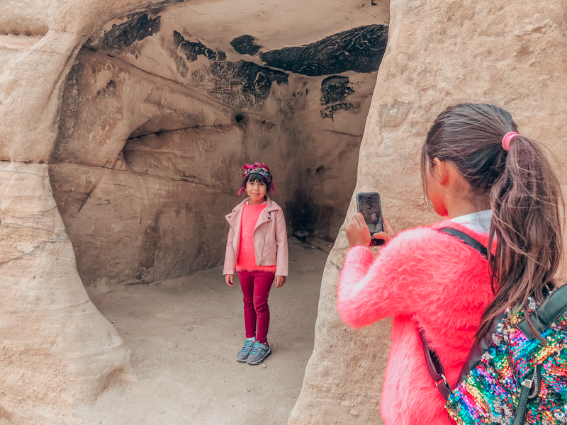 petra ürdün ve çocuklar